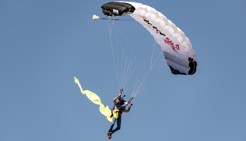 Découvrez le saut en parachute dans la région de Saumur